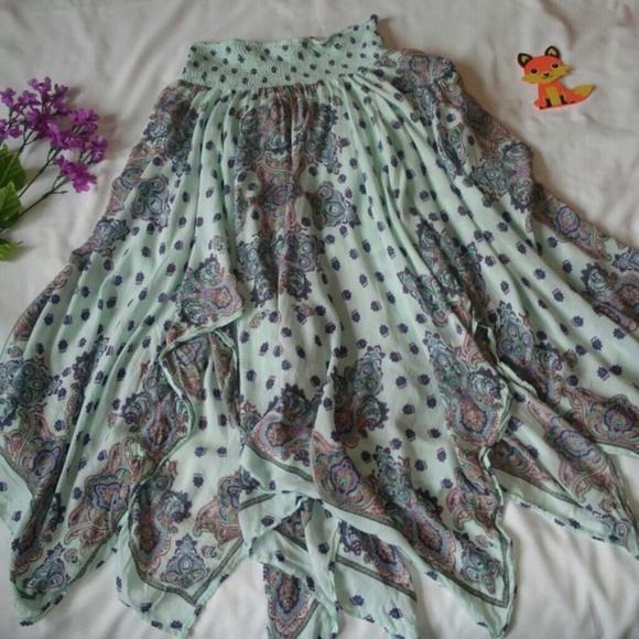 Free People Dresses & Skirts - Free People Midi Bandana Hem Skirt Size Small